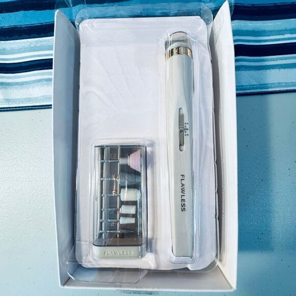 Finishing Touch Flawless Salon Nails Pedicure Manicure Tool Rechargeable - Picture 5 of 8